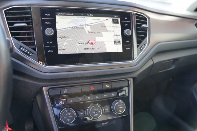 VOLKSWAGEN T-ROC SUV 5-drs