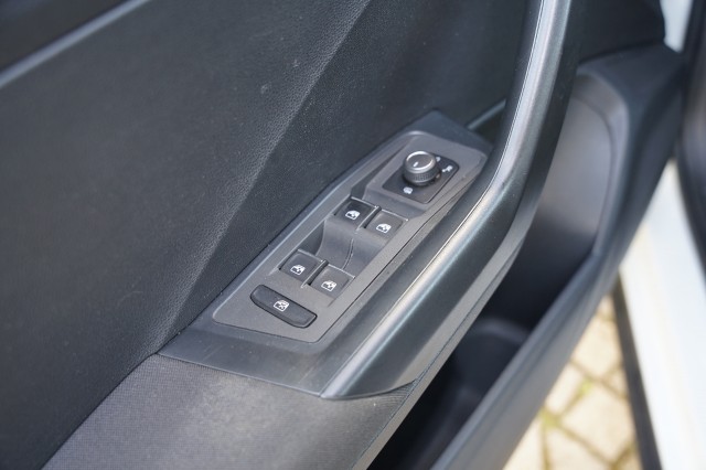 VOLKSWAGEN T-ROC SUV 5-drs