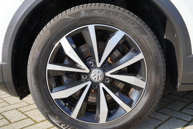 VOLKSWAGEN T-ROC SUV 5-drs