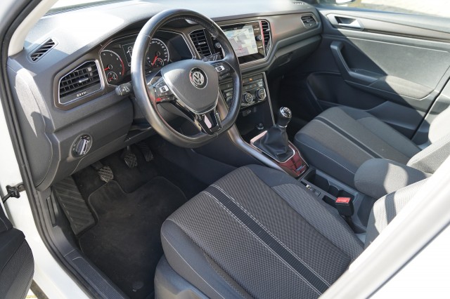 VOLKSWAGEN T-ROC SUV 5-drs