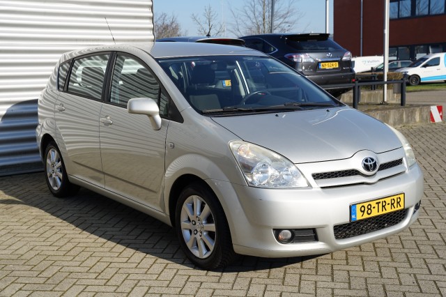 TOYOTA VERSO MPV Ruimtewagen 5 drs