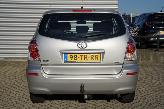 TOYOTA VERSO MPV Ruimtewagen 5 drs
