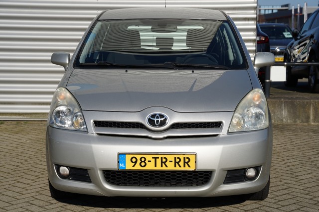 TOYOTA VERSO MPV Ruimtewagen 5 drs