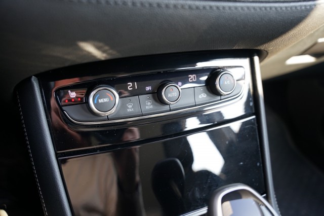 OPEL GRANDLAND SUV 5-drs