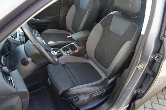 OPEL GRANDLAND SUV 5-drs