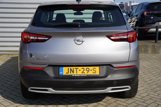 OPEL GRANDLAND SUV 5-drs
