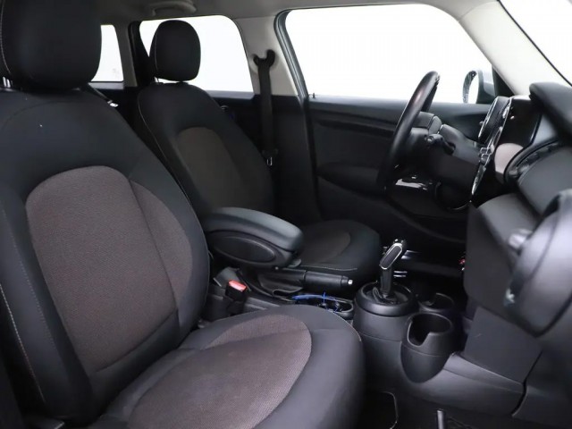 MINI ONE Hatchback 5 drs