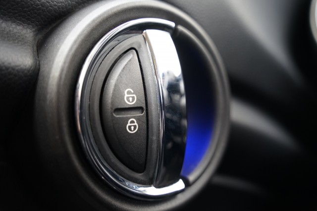 MINI ONE Hatchback 5 drs