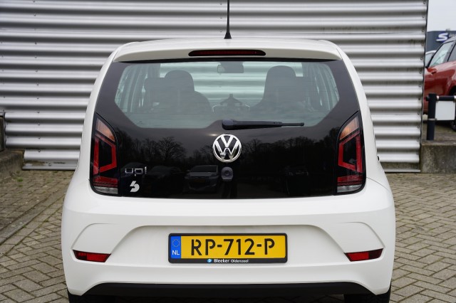 VOLKSWAGEN UP Hatchback 5 drs