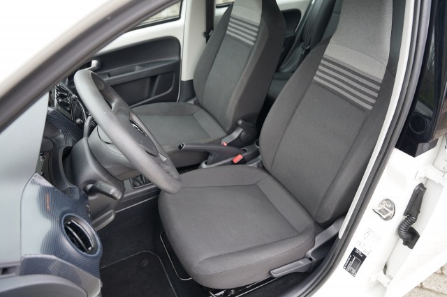 VOLKSWAGEN UP Hatchback 5 drs