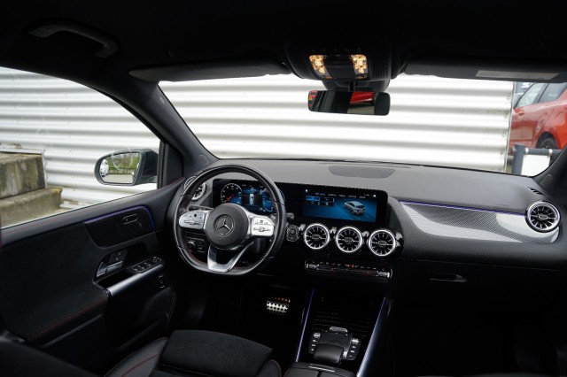 MERCEDES-BENZ B-KLASSE MPV Ruimtewagen 5 drs