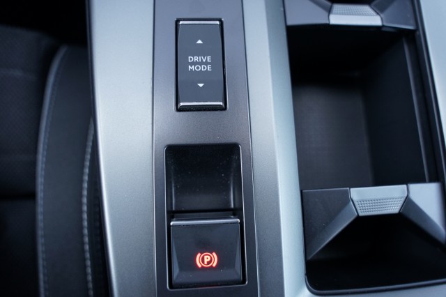 OPEL GRANDLAND SUV 5-drs