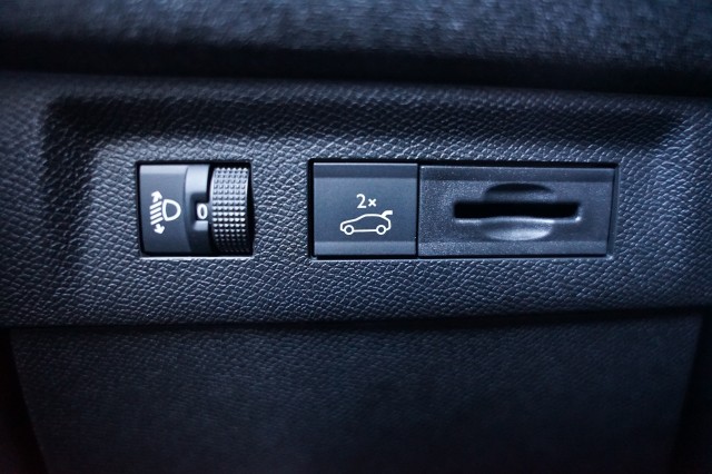 OPEL GRANDLAND SUV 5-drs