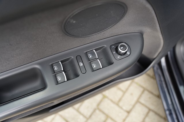 VOLKSWAGEN GOLF PLUS Hatchback 5 drs