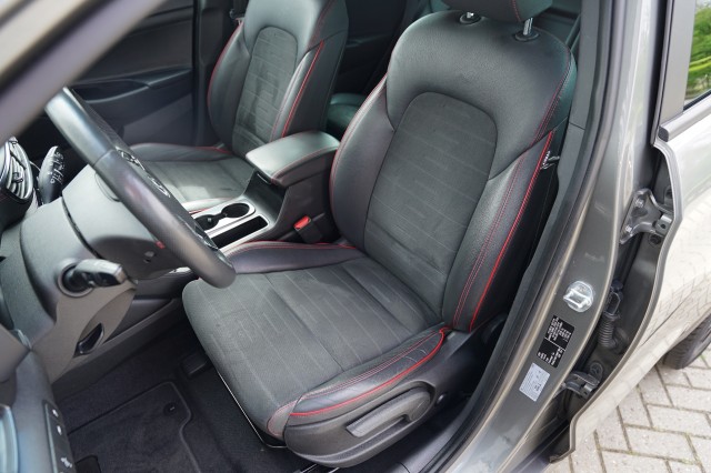 HYUNDAI TUCSON SUV 5-drs