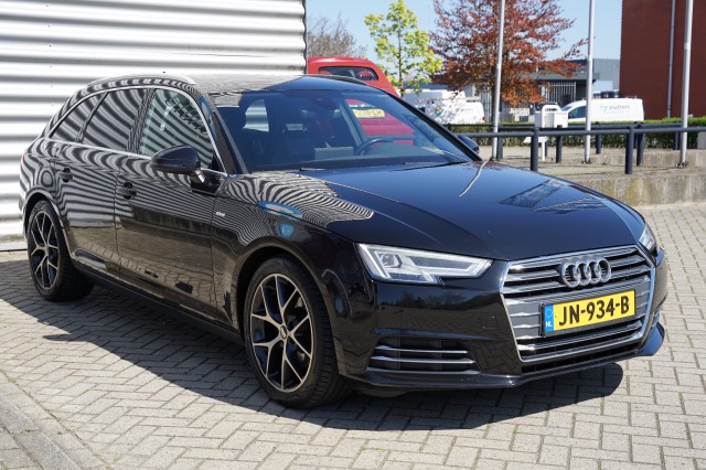AUDI A4 Stationwagon 5 drs