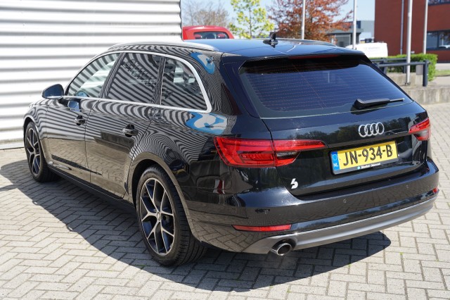 AUDI A4 Stationwagon 5 drs