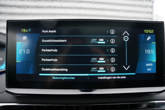 PEUGEOT 3008 SUV 5-drs