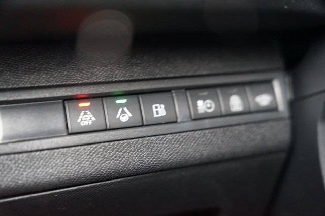 PEUGEOT 3008 SUV 5-drs