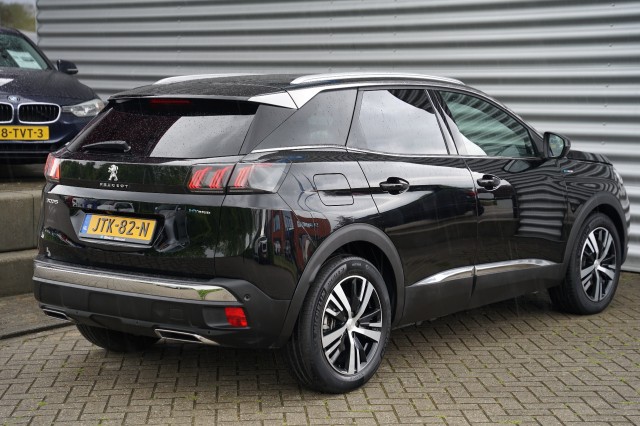 PEUGEOT 3008 SUV 5-drs