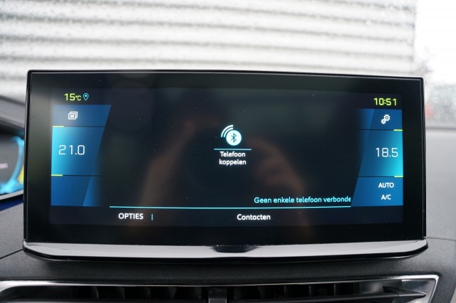 PEUGEOT 3008 SUV 5-drs