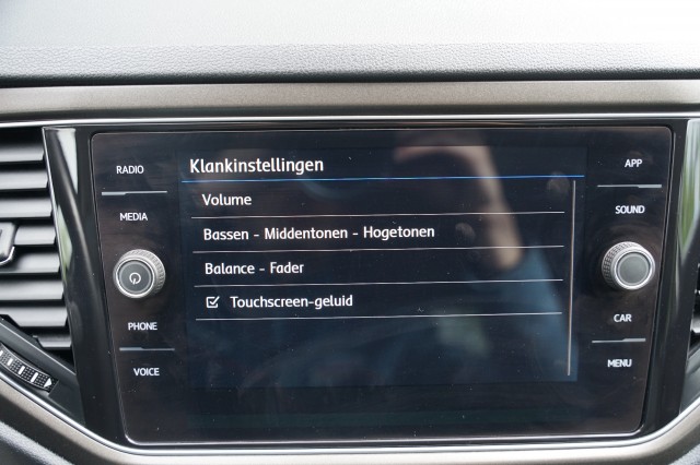 VOLKSWAGEN T-ROC SUV 5-drs