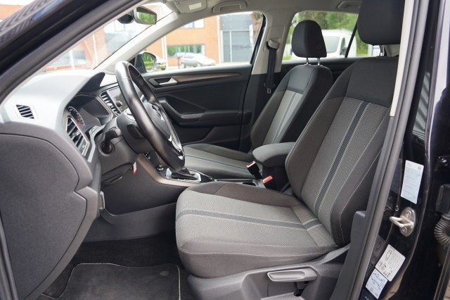 VOLKSWAGEN T-ROC SUV 5-drs