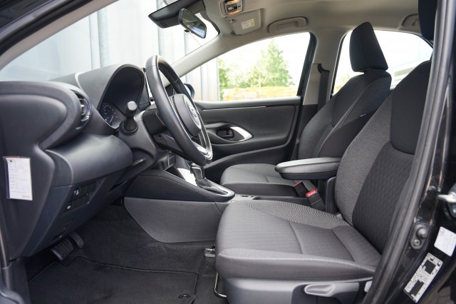 TOYOTA YARIS Hatchback 5 drs