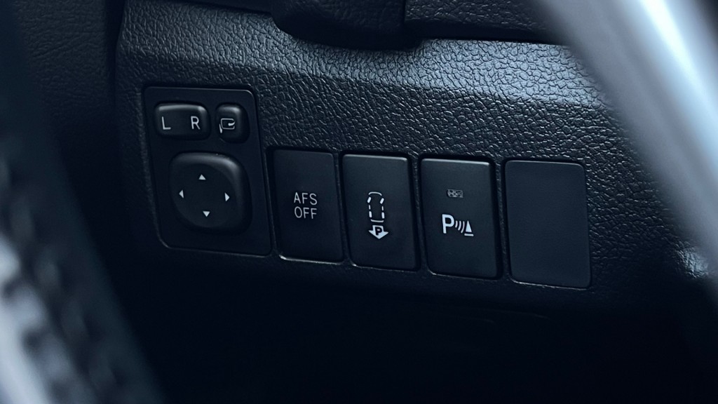 TOYOTA AURIS Hatchback 5 drs