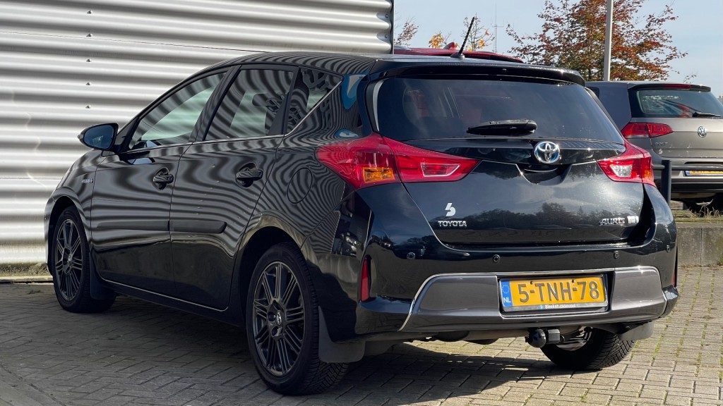TOYOTA AURIS Hatchback 5 drs