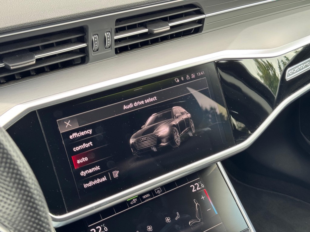 AUDI A6 Stationwagon 5 drs