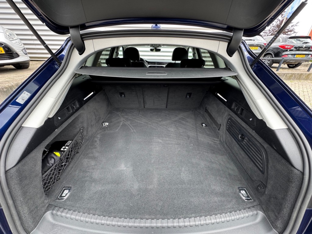 AUDI A6 Stationwagon 5 drs