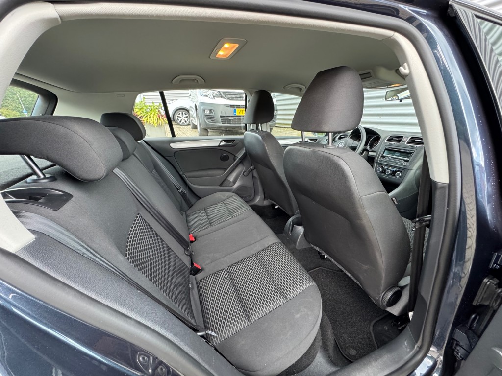 VOLKSWAGEN GOLF Hatchback 5 drs