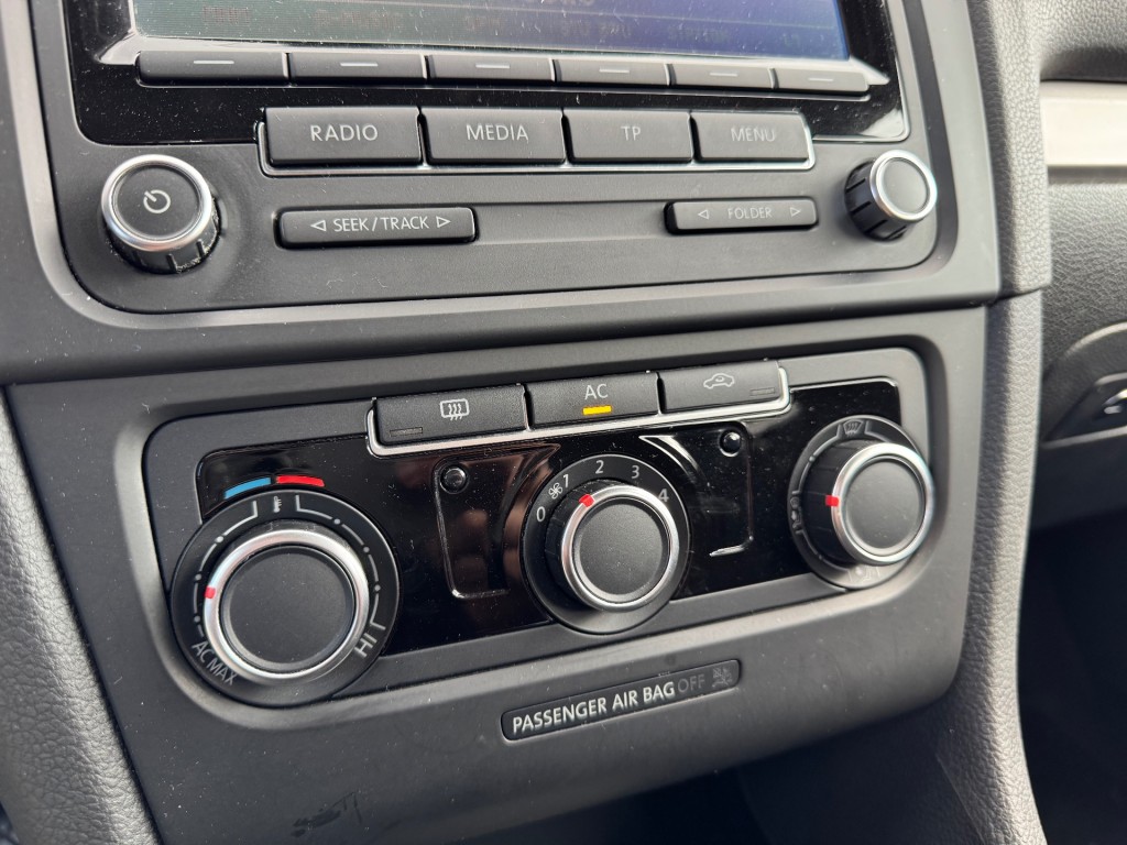 VOLKSWAGEN GOLF Hatchback 5 drs