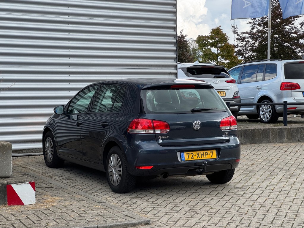 VOLKSWAGEN GOLF Hatchback 5 drs