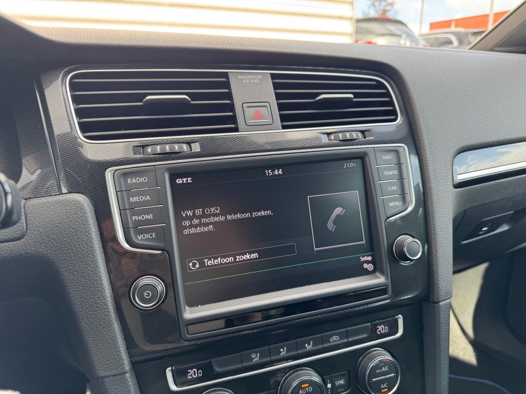 VOLKSWAGEN GOLF Hatchback 5 drs