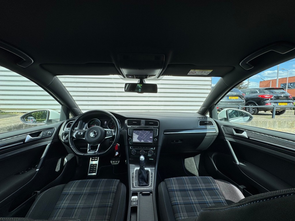 VOLKSWAGEN GOLF Hatchback 5 drs