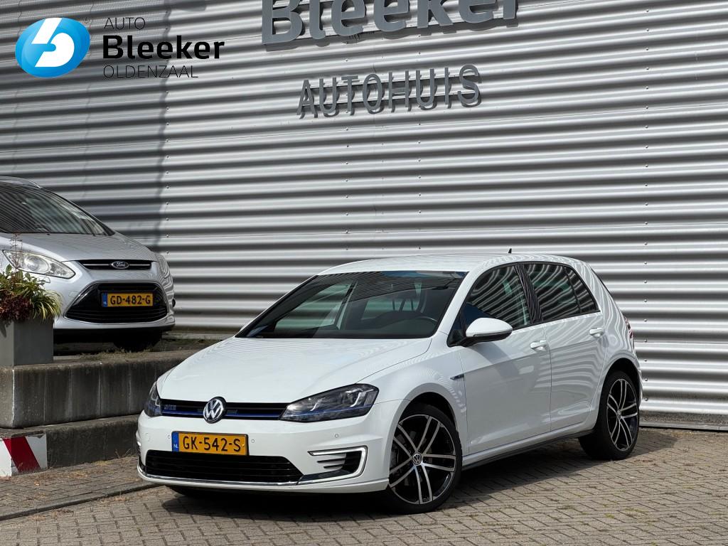 VOLKSWAGEN GOLF Hatchback 5 drs