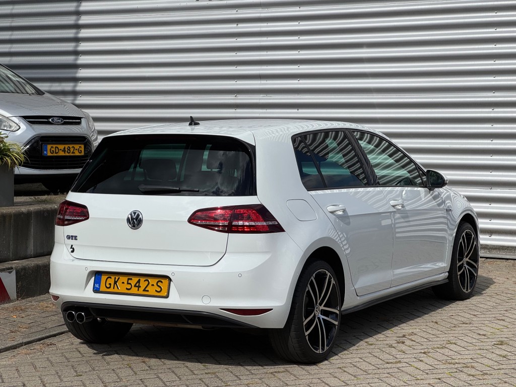 VOLKSWAGEN GOLF Hatchback 5 drs
