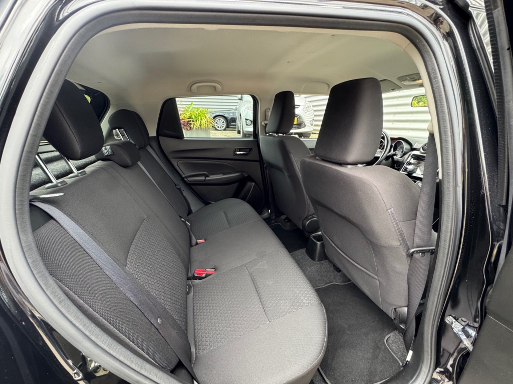 SUZUKI SWIFT Hatchback 5 drs