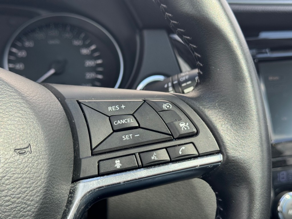 NISSAN QASHQAI SUV 5-drs