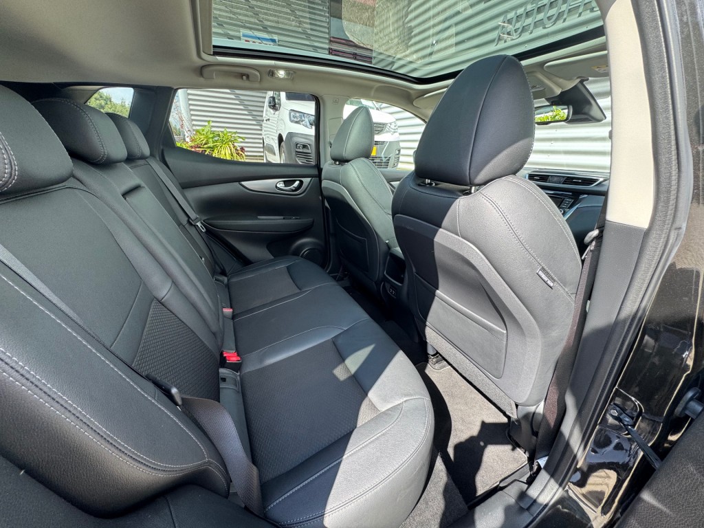 NISSAN QASHQAI SUV 5-drs