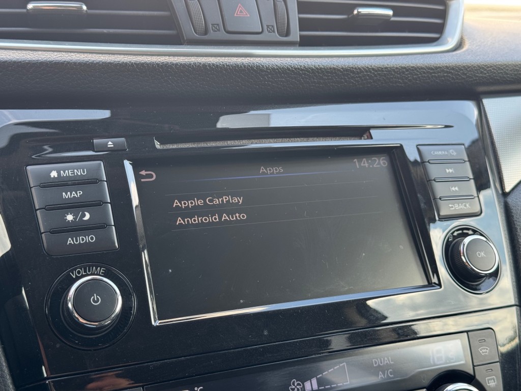 NISSAN QASHQAI SUV 5-drs