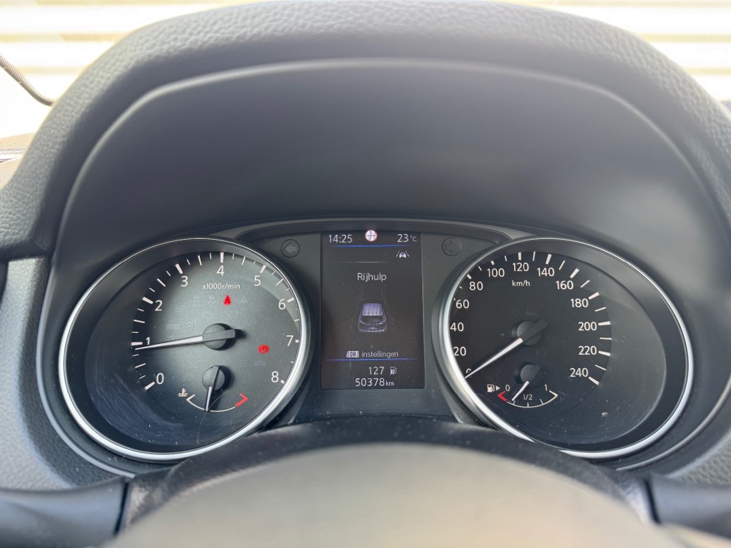 NISSAN QASHQAI SUV 5-drs