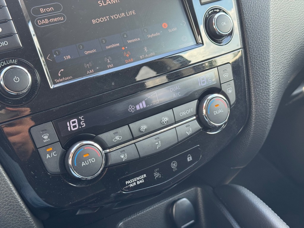 NISSAN QASHQAI SUV 5-drs