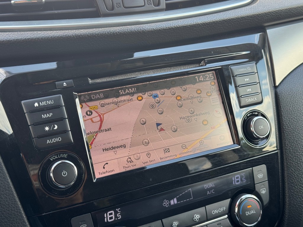 NISSAN QASHQAI SUV 5-drs