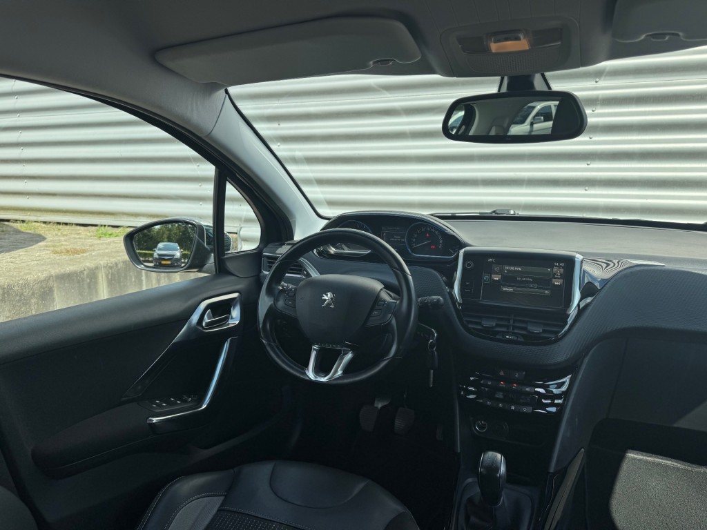 PEUGEOT 2008 SUV 5-drs