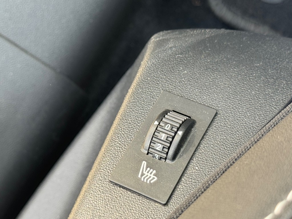 PEUGEOT 2008 SUV 5-drs