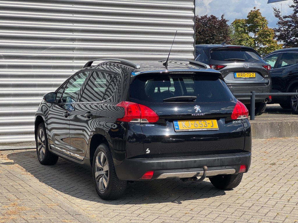 PEUGEOT 2008 SUV 5-drs