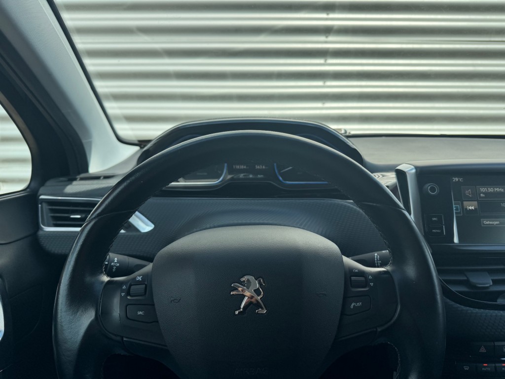 PEUGEOT 2008 SUV 5-drs